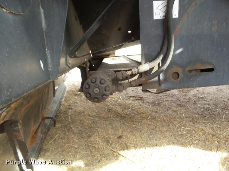 image for item DB1780 1999 MacDon 972 draper head