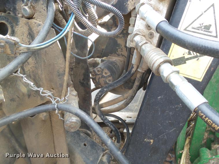 image for item DB1780 1999 MacDon 972 draper head