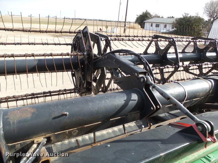 image for item DB1780 1999 MacDon 972 draper head