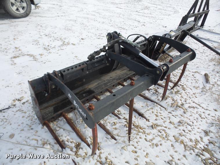 image for item DB2798 Bobcat grapple bucket