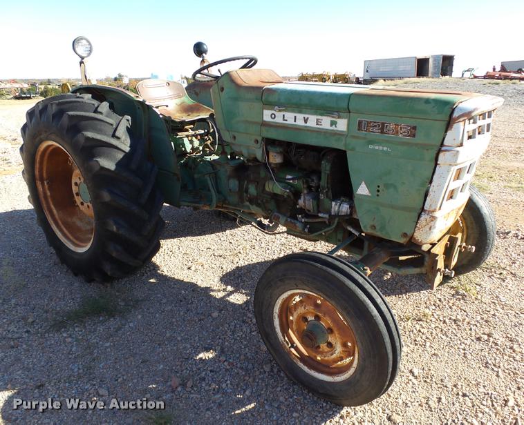 image for item DB4602 1969 Oliver 1255 tractor