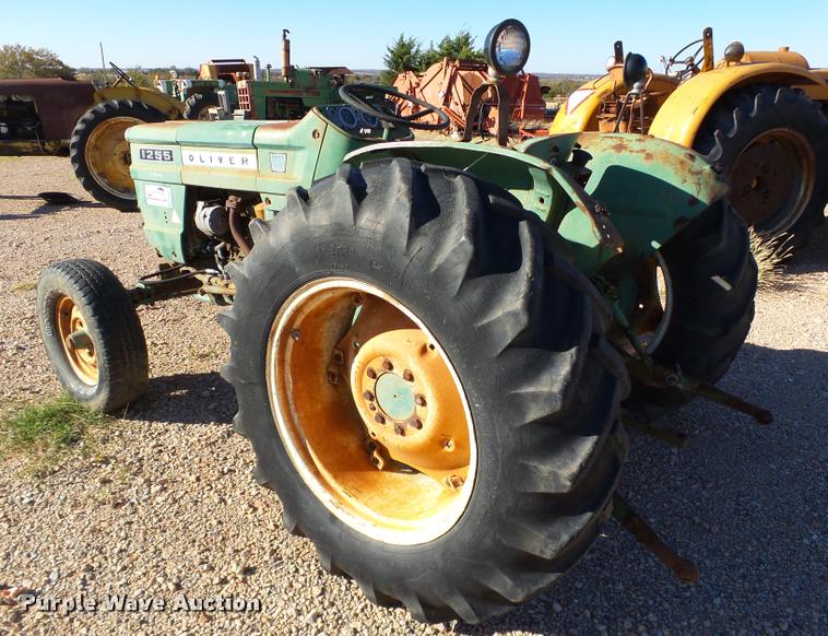 image for item DB4602 1969 Oliver 1255 tractor