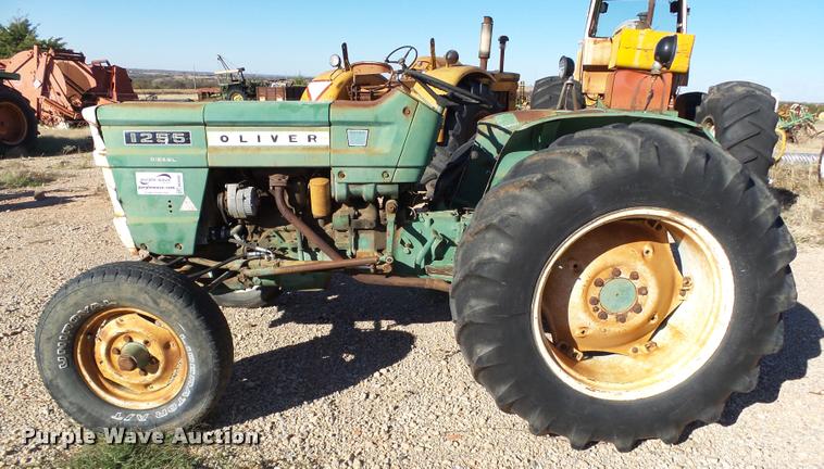 image for item DB4602 1969 Oliver 1255 tractor