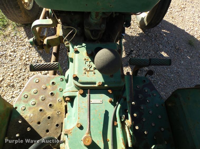 image for item DB4602 1969 Oliver 1255 tractor