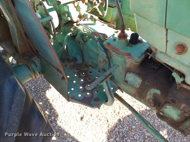image for item DB4602 1969 Oliver 1255 tractor