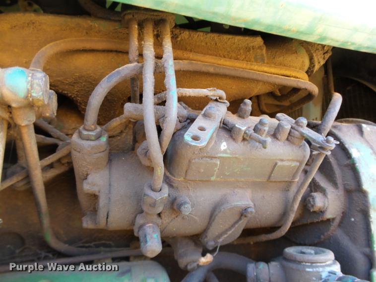 image for item DB4602 1969 Oliver 1255 tractor