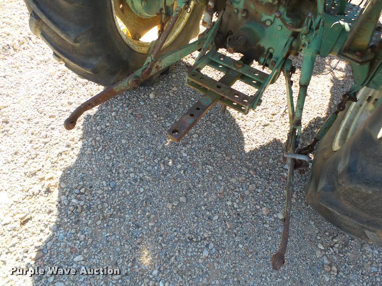 image for item DB4602 1969 Oliver 1255 tractor