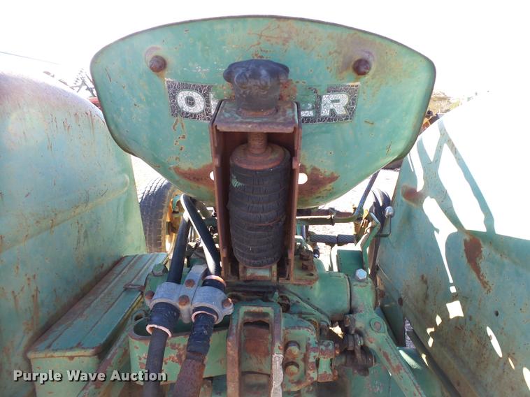 image for item DB4602 1969 Oliver 1255 tractor