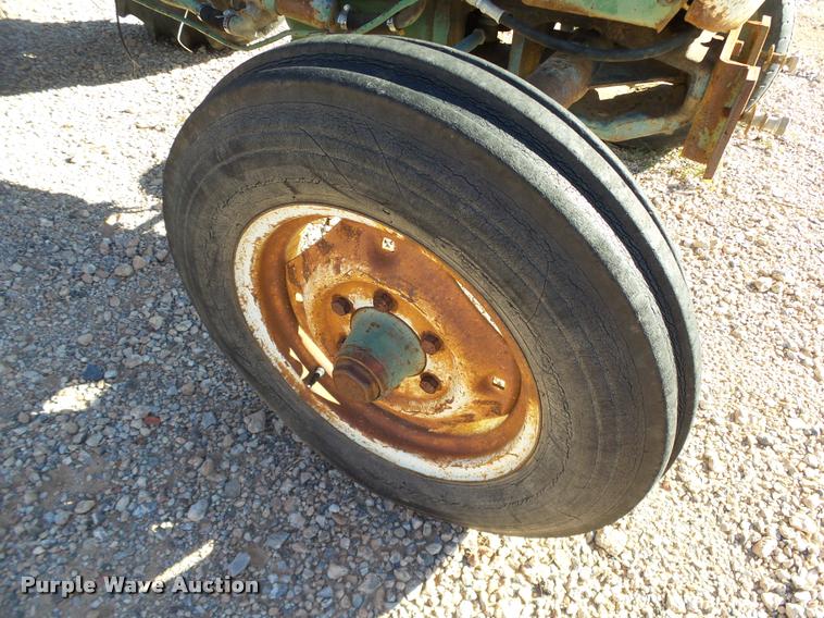 image for item DB4602 1969 Oliver 1255 tractor