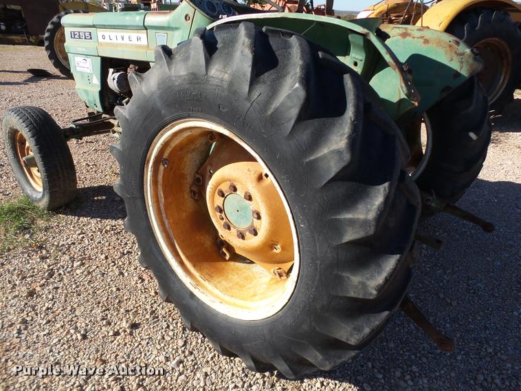 image for item DB4602 1969 Oliver 1255 tractor