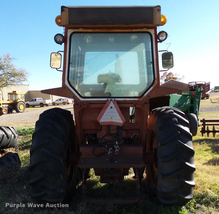 image for item DB4604 1966 International 806 tractor