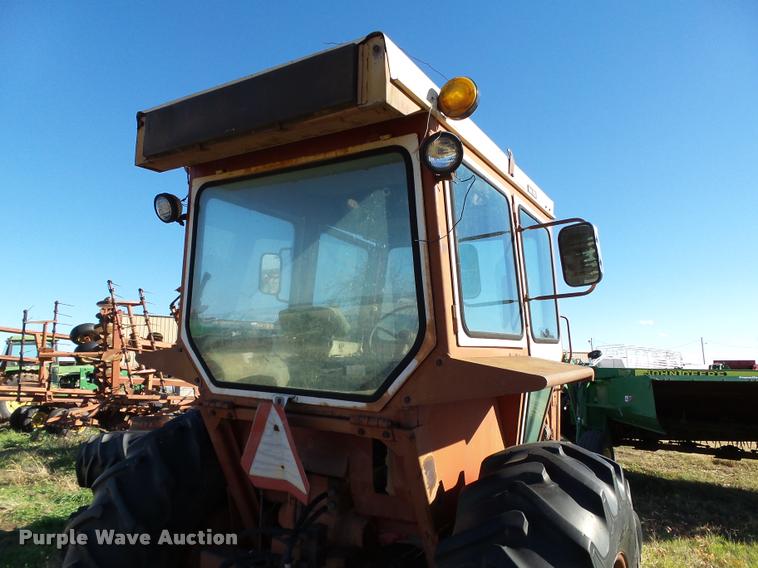 image for item DB4604 1966 International 806 tractor