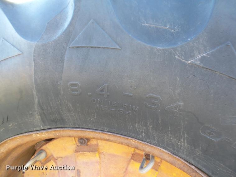 image for item DB4604 1966 International 806 tractor