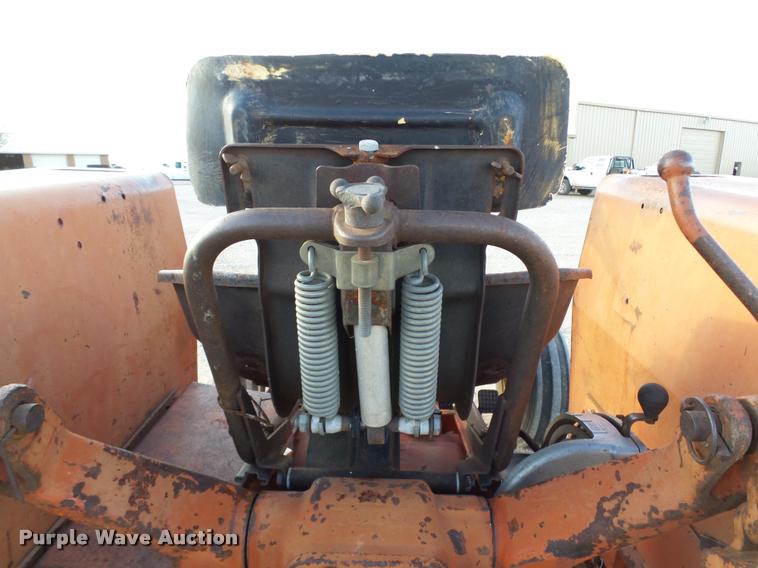 image for item DB4622 Allis Chalmers 160 tractor