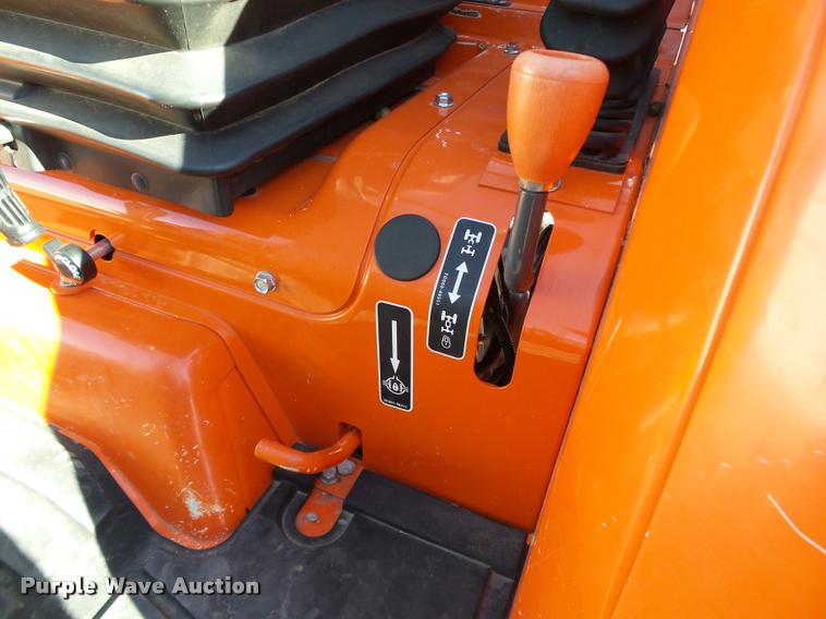 image for item DB4631 2013 Kubota L3560 HST MFWD tractor