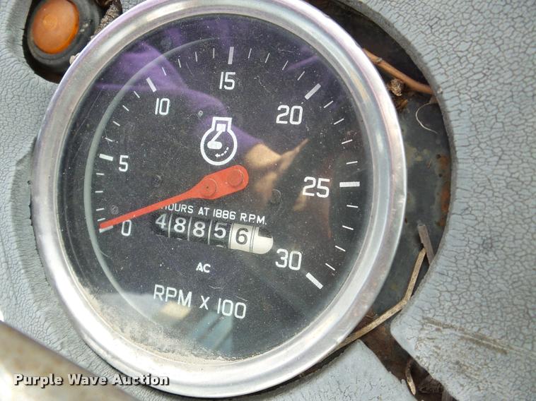 image for item DB5328 International 454 tractor