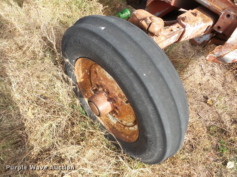 image for item DB5328 International 454 tractor