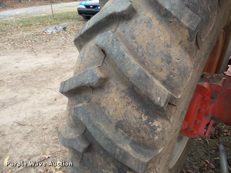 image for item DB5332 Case 1390 tractor