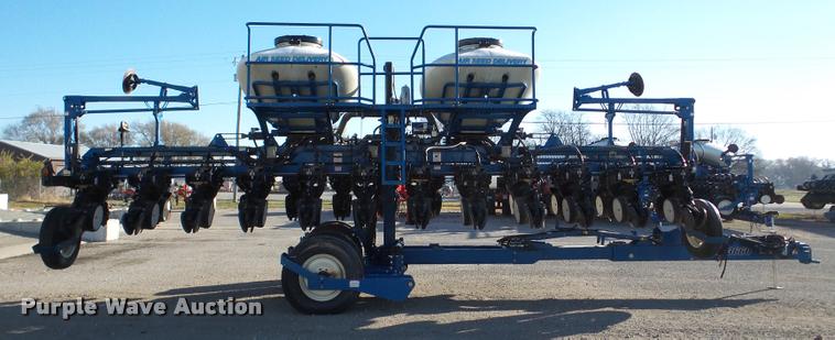image for item DB5357 2009 Kinze 3660 12/23 split row planter