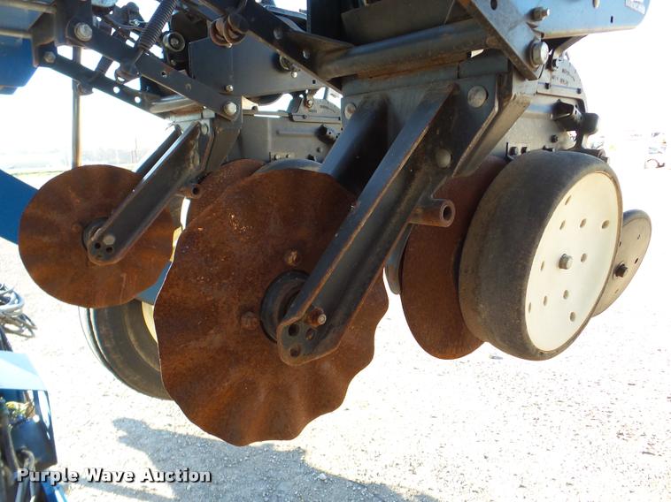 image for item DB5357 2009 Kinze 3660 12/23 split row planter