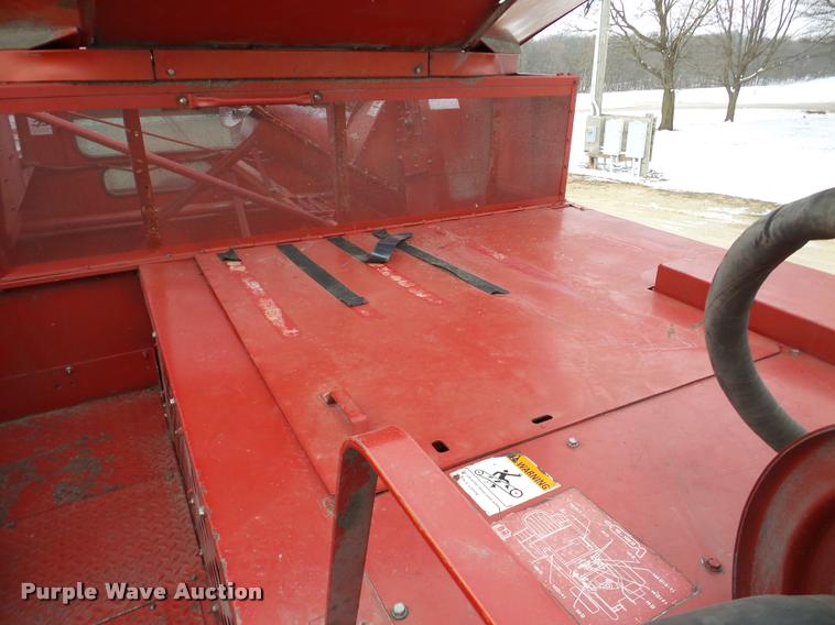 image for item DB5368 1996 Case IH 2188 combine