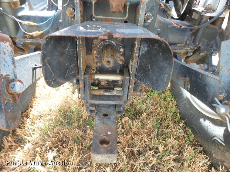 image for item DF9066 White 2-30 Field Boss tractor