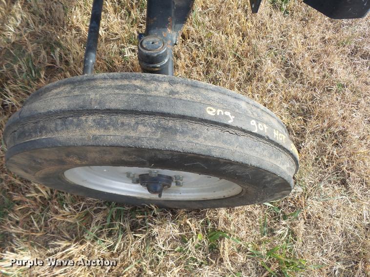 image for item DF9066 White 2-30 Field Boss tractor