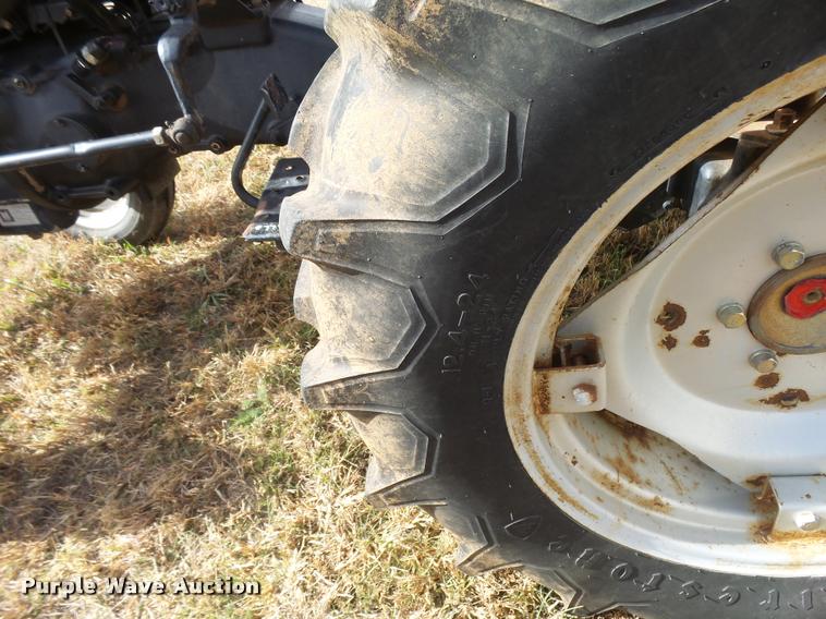 image for item DF9066 White 2-30 Field Boss tractor