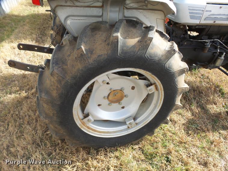 image for item DF9066 White 2-30 Field Boss tractor