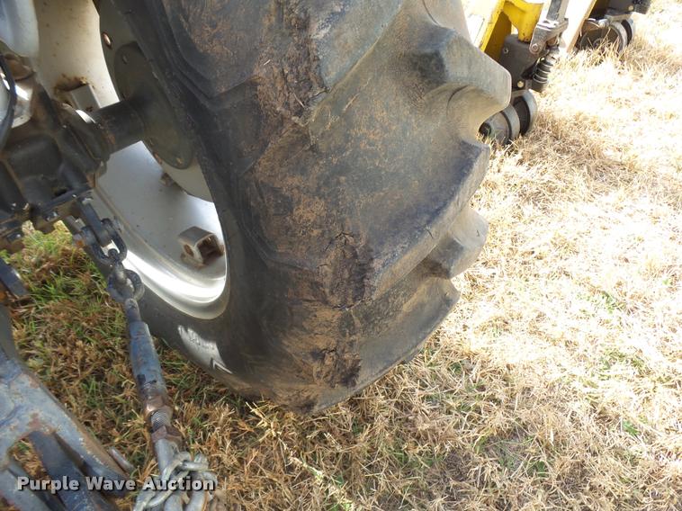 image for item DF9066 White 2-30 Field Boss tractor