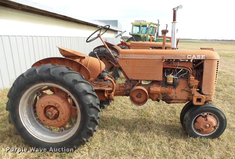 image for item DF9070 1950 Case VAC tractor