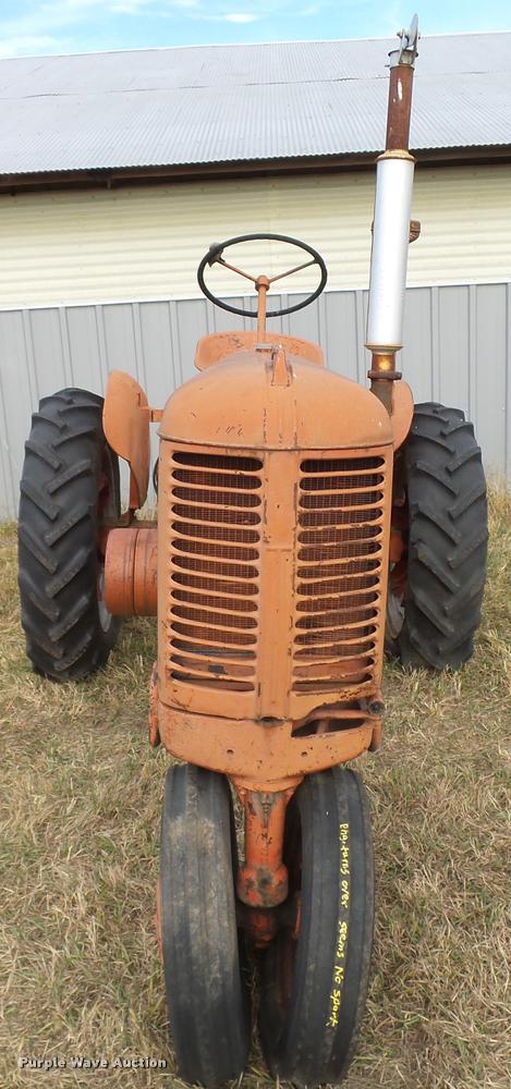 image for item DF9070 1950 Case VAC tractor