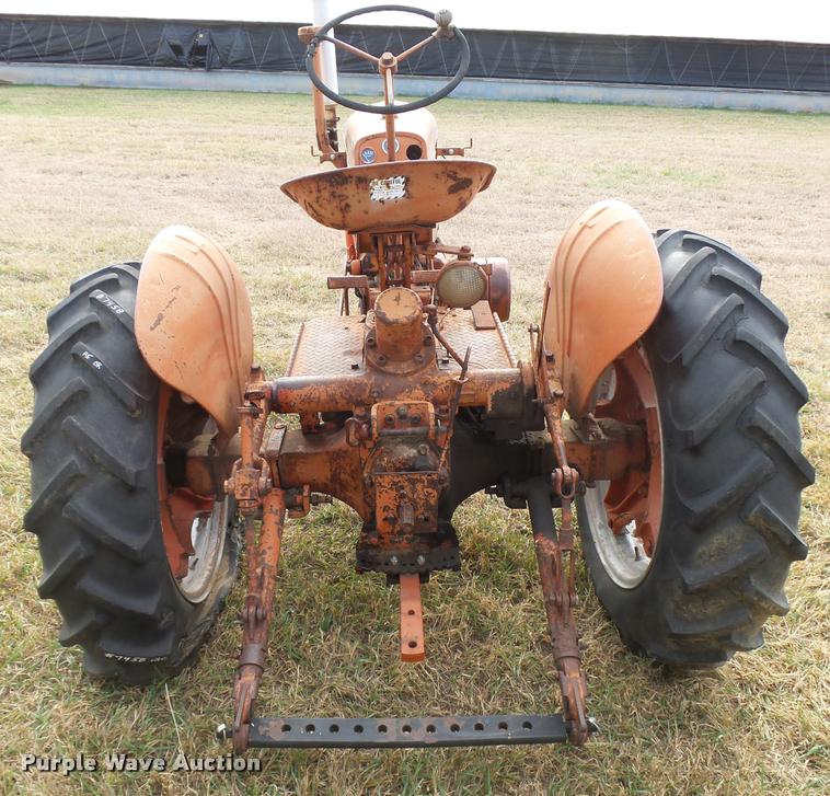 image for item DF9070 1950 Case VAC tractor