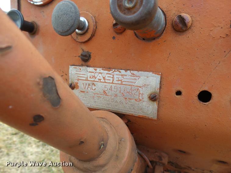 image for item DF9070 1950 Case VAC tractor