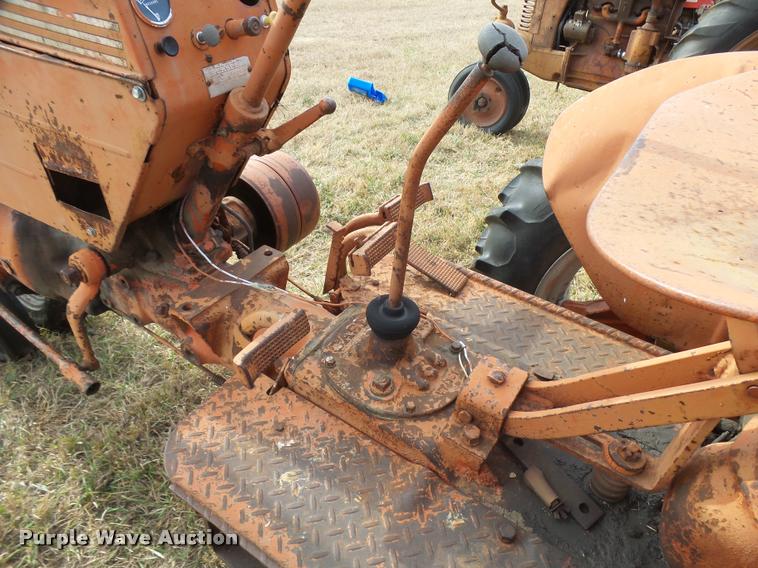 image for item DF9070 1950 Case VAC tractor