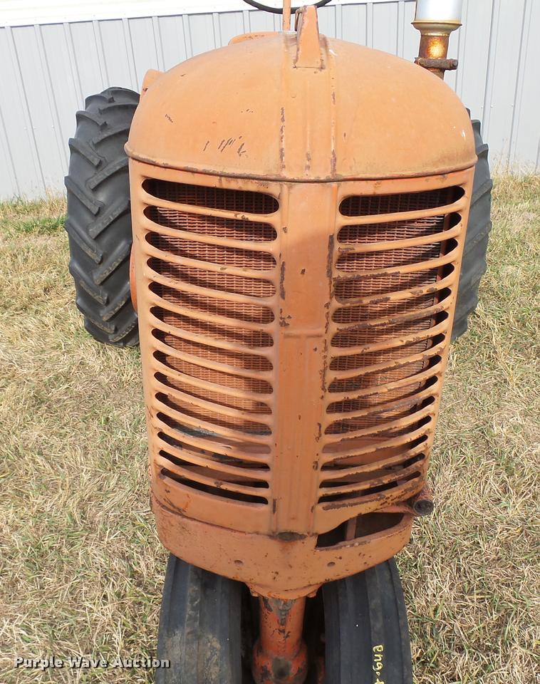 image for item DF9070 1950 Case VAC tractor