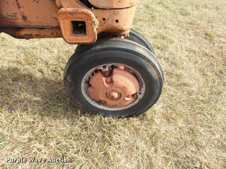 image for item DF9070 1950 Case VAC tractor