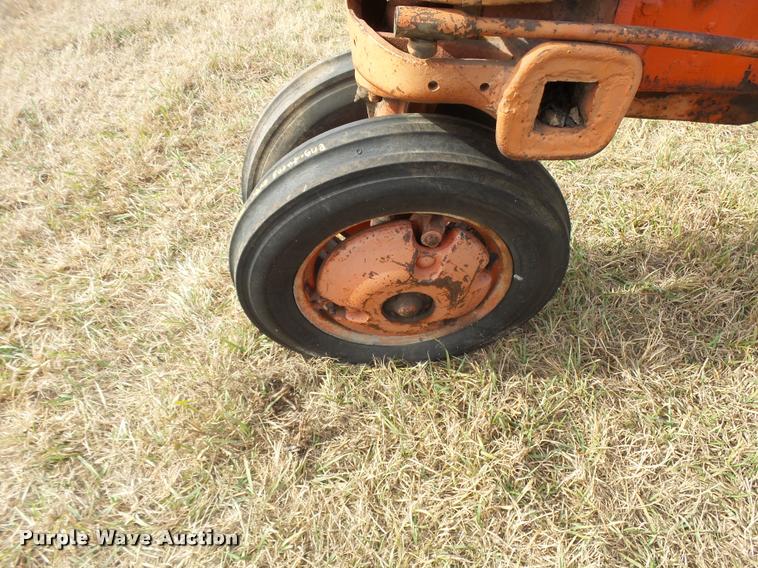 image for item DF9070 1950 Case VAC tractor