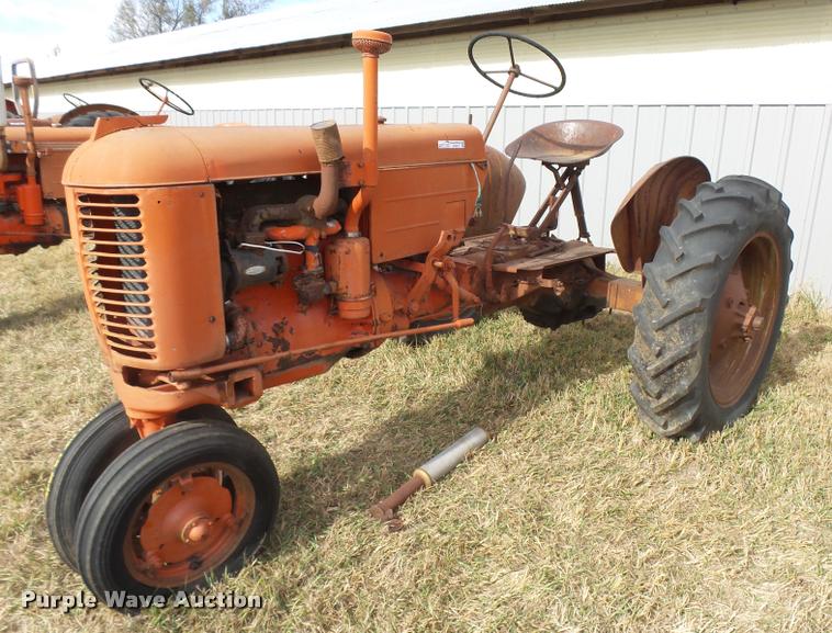 image for item DF9071 1949 Case VAC tractor