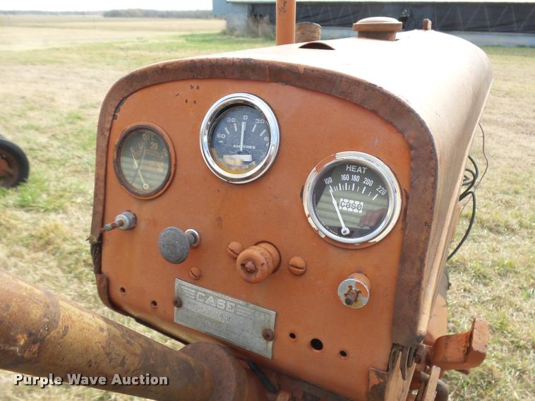 image for item DF9071 1949 Case VAC tractor