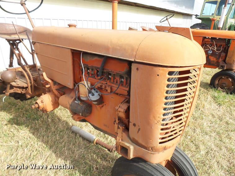 image for item DF9071 1949 Case VAC tractor