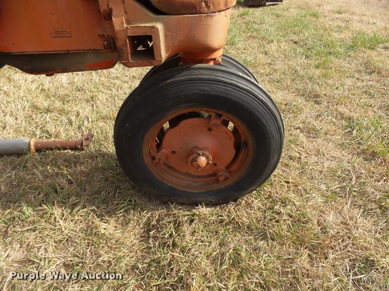 image for item DF9071 1949 Case VAC tractor