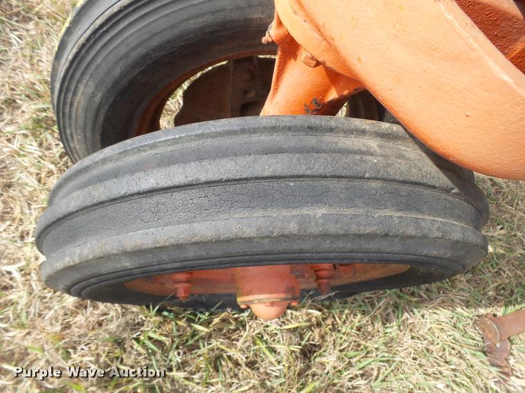 image for item DF9071 1949 Case VAC tractor