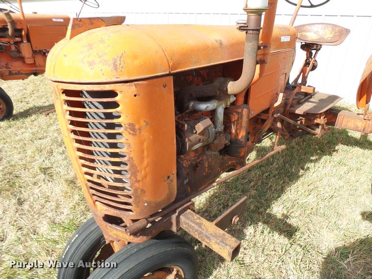 image for item DF9072 1947 Case VAC tractor