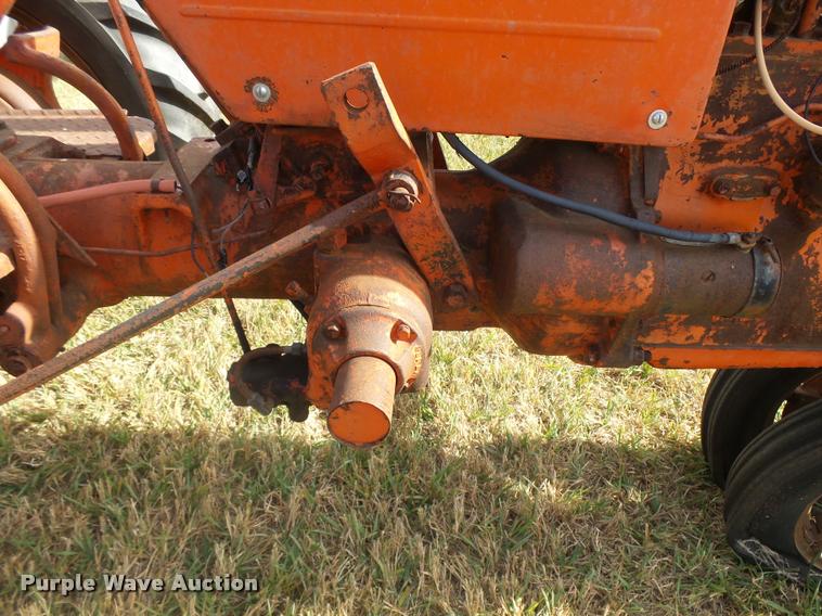 image for item DF9072 1947 Case VAC tractor