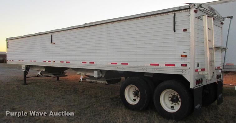 image for item I1834 2008 Timpte Super Hopper grain trailer
