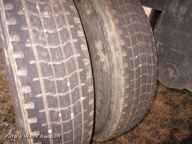 image for item I1834 2008 Timpte Super Hopper grain trailer