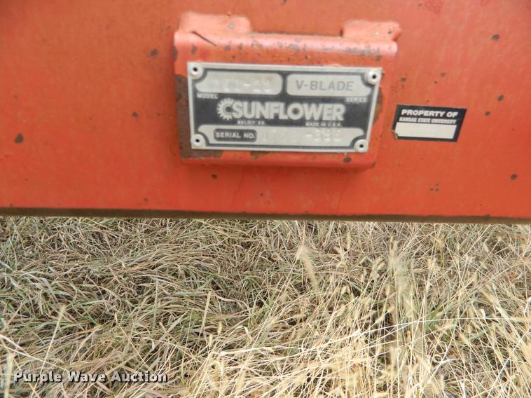 image for item J5006 Sunflower sweep plow