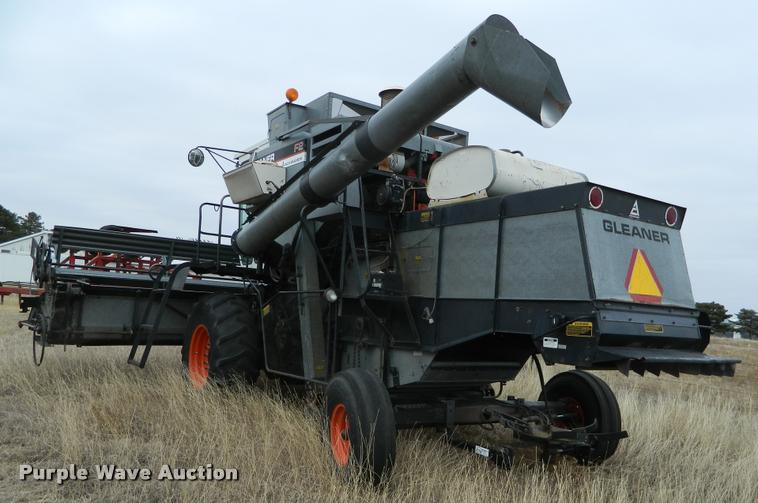image for item J5007 Gleaner F2 combine