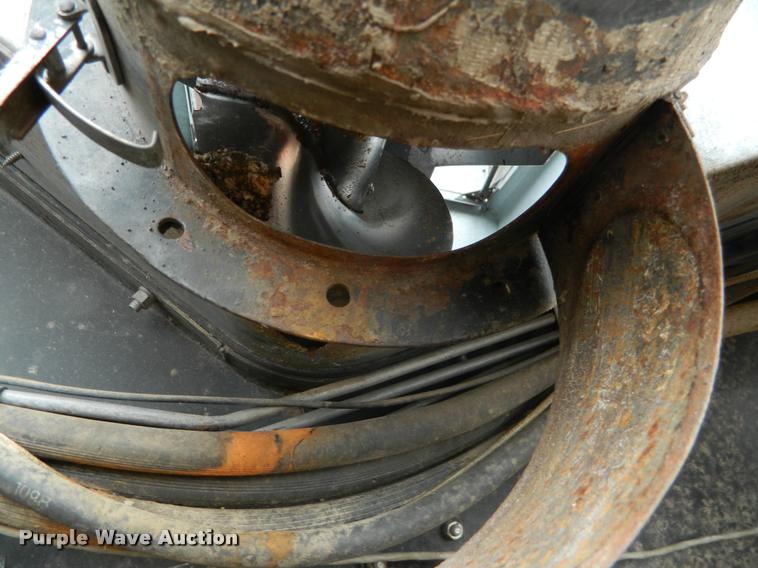 image for item J5007 Gleaner F2 combine